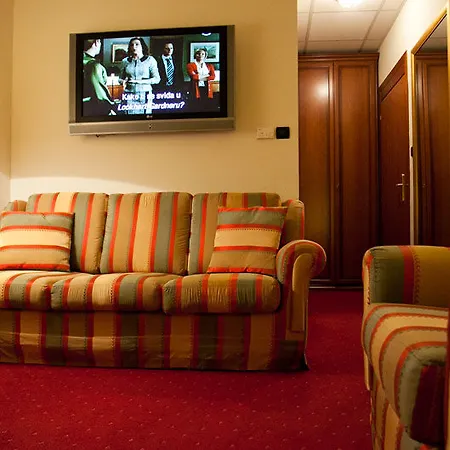 グロボ ホテル 4*