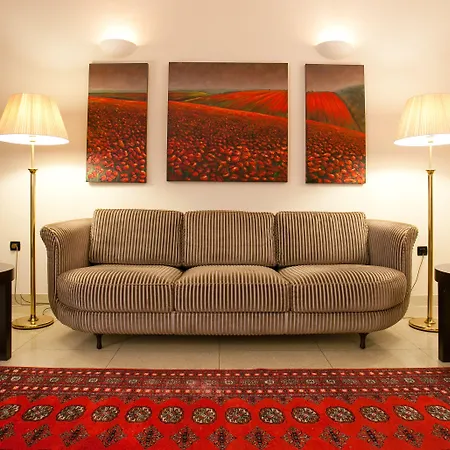 Ξενοδοχείο Globo 4*