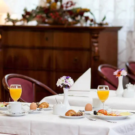 Hotel Globo 4*